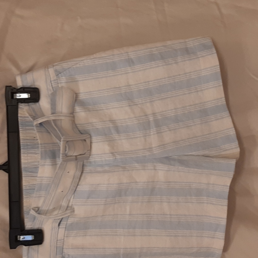 Inc belted shorts